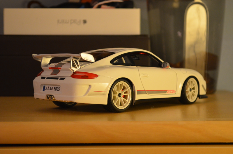 Illustration for article titled Bburago Porsche 911 (997) GT3 RS 4.0